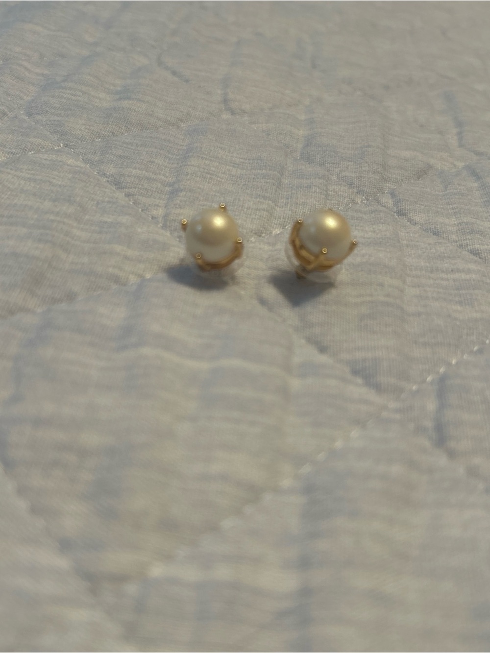 Target Pearl Stud Earrings in Cream and Gold